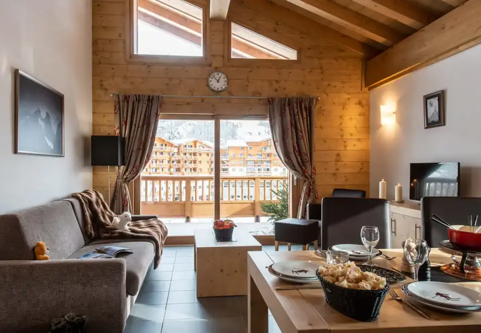 Lodge des Neiges, Tignes 1800 (self catered apartments) - Typical apartment style