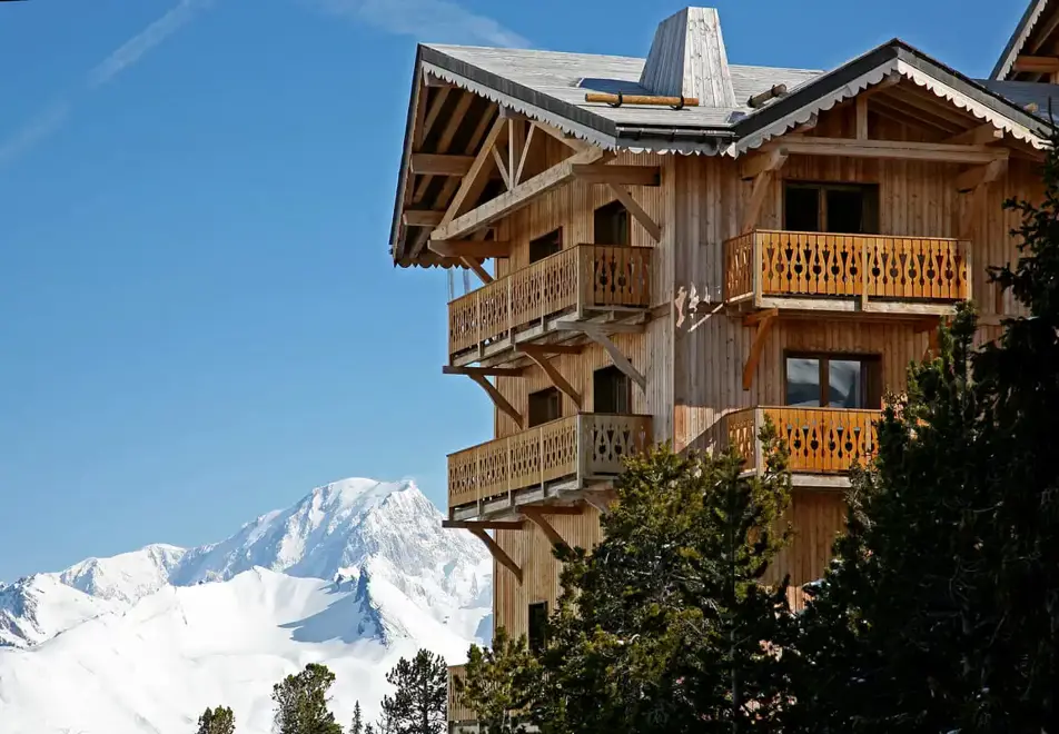 Chalet de l'Ours, Arc 2000 (self catered apartments)