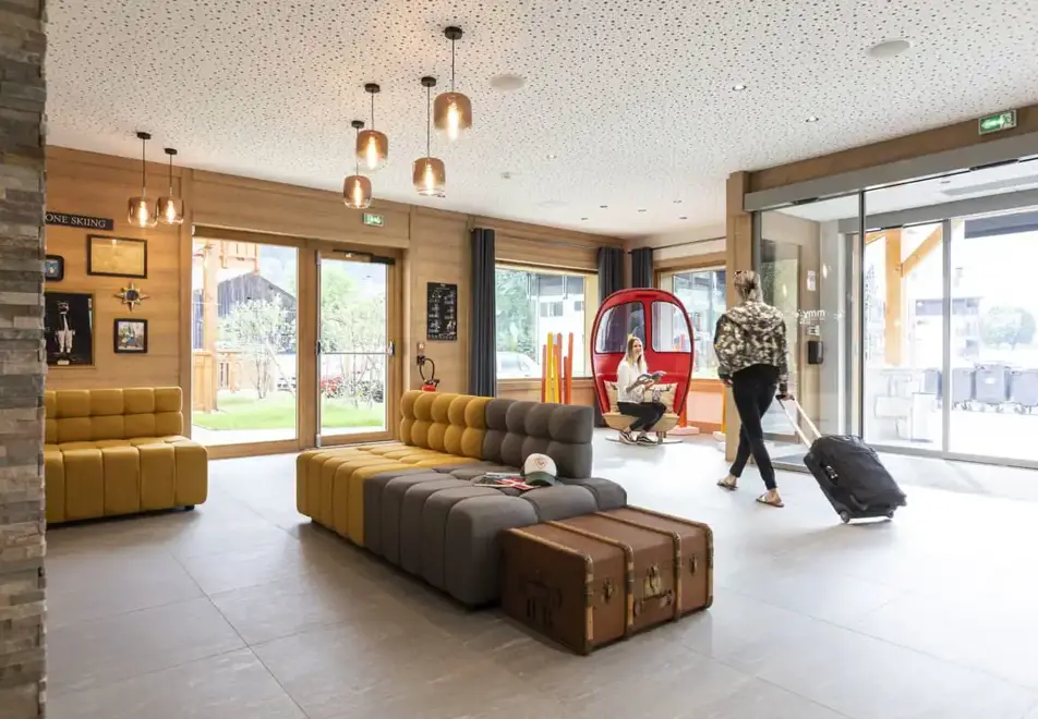 La Residence Club Samoens Village, Samoens (self catered apartments) - Reception lounge (©Manureyboz)
