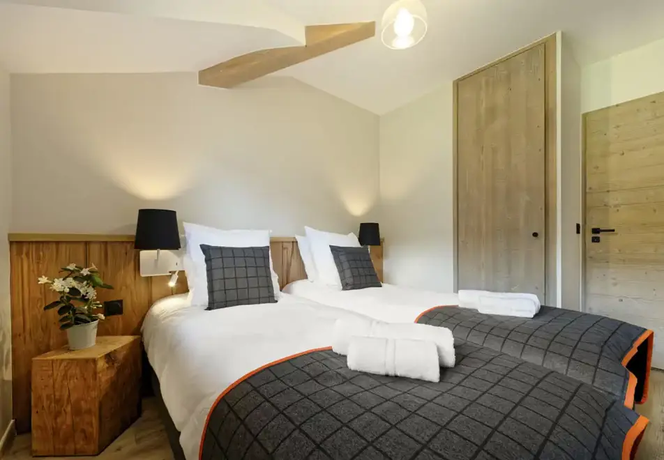 La Residence Club Samoens Village, Samoens (self catered apartments) - Typical 2 bed premium style apartment ©Clusesimages