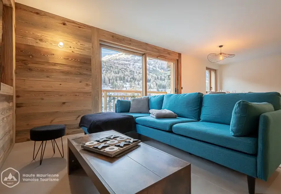 Chalet Arcelle, Val Cenis (self catered chalet) - Open plan kitchen and living area
