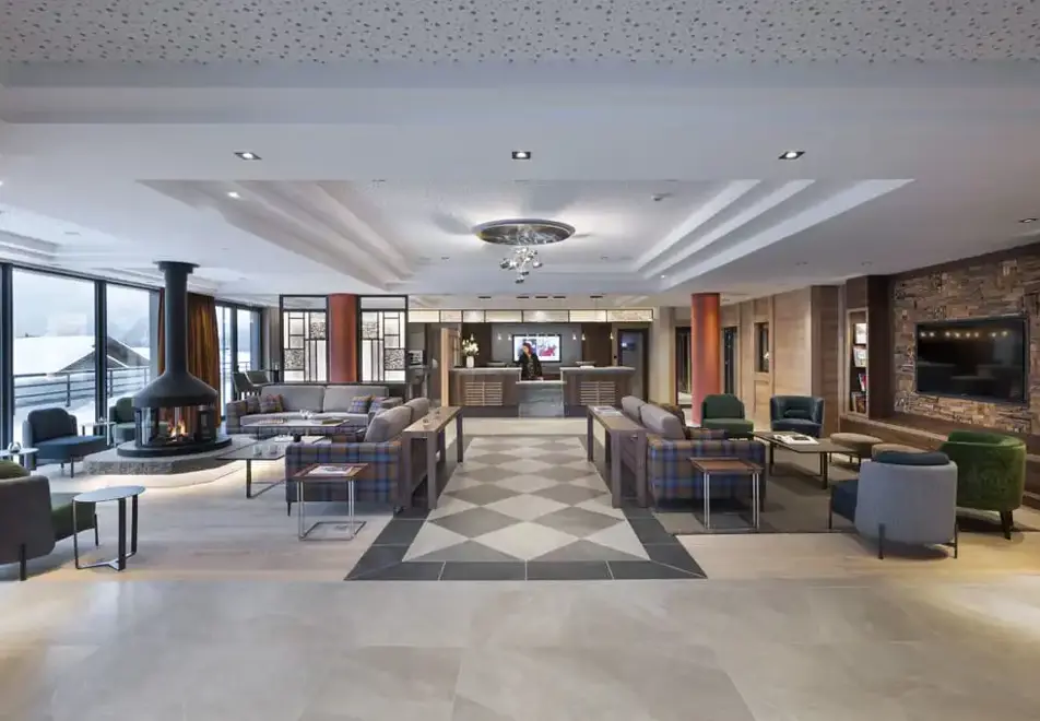 Alpen Lodge, La Rosiere (self catered apartments & hotel) - Reception