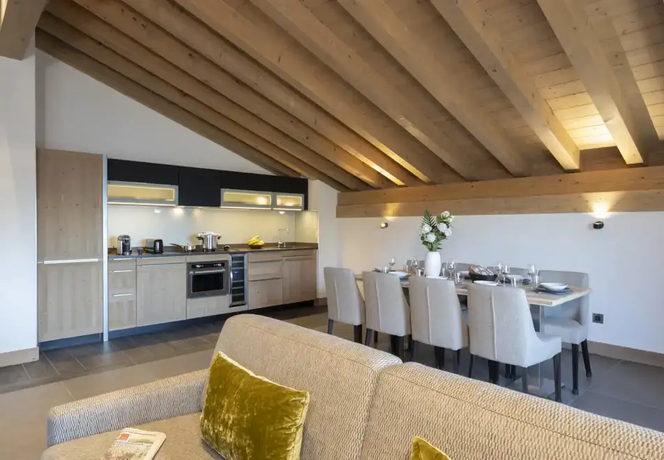 Alpen Lodge, La Rosiere (self catered apartments & hotel) - Typical suite executive apartment style