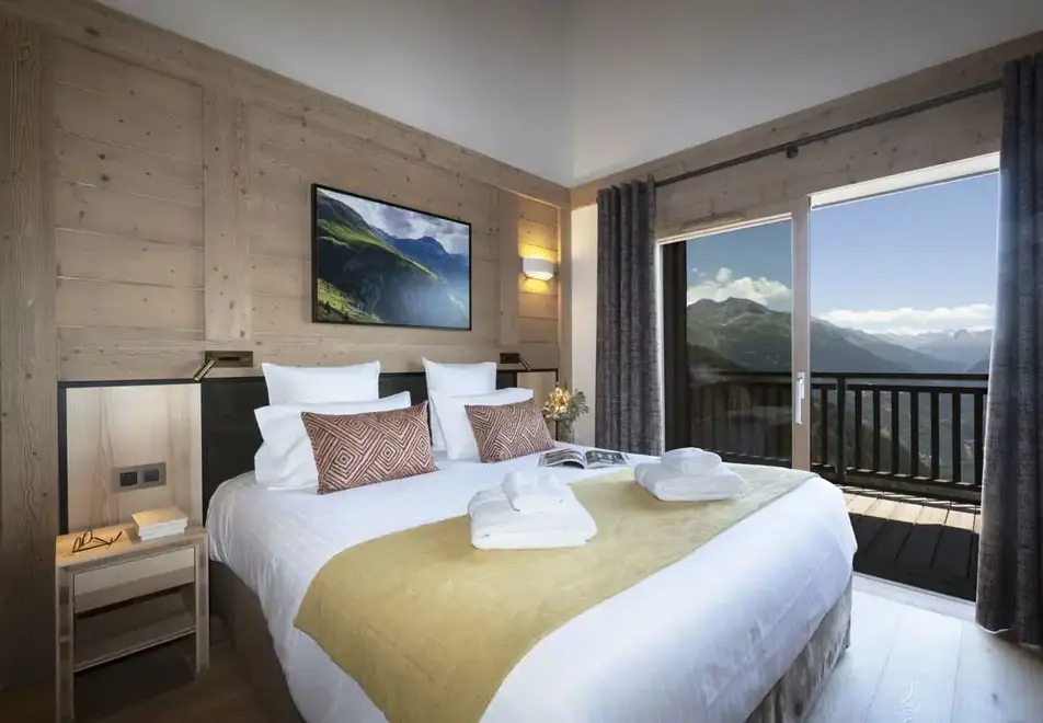 Alpen Lodge, La Rosiere (self catered apartments & hotel) - Typical suite apartment style