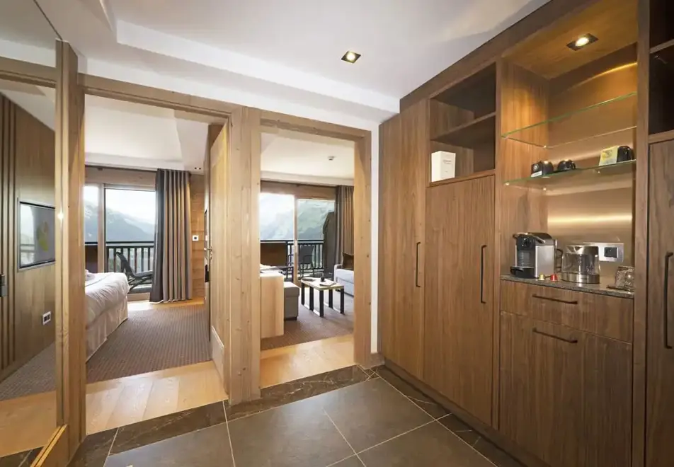 Alpen Lodge, La Rosiere (self catered apartments & hotel) - Typical suite junior prestige style