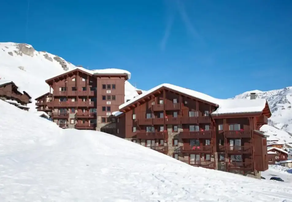 Village Montana, Tignes le Lac (self catered apartments) - Easy ski access