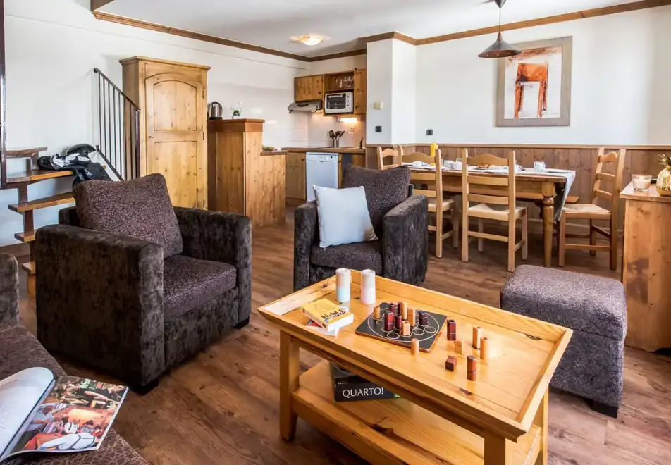 Village Montana, Tignes le Lac (self catered apartments) - Typical 6 person apartment style