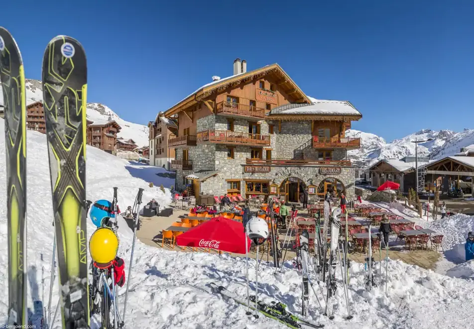 Village Montana, Tignes le Lac (self catered apartments) - Easy ski access