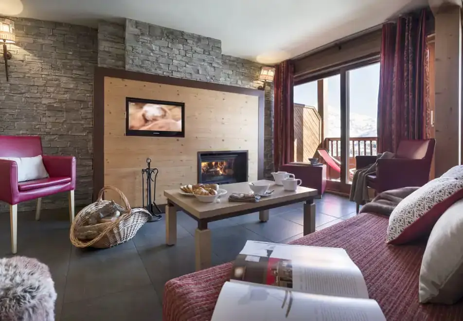 Village Montana, Tignes le Lac (self catered apartments) - Typical 8 person apartment style