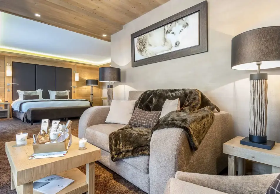 La Kaila, Meribel (hotel) - Typical suite prestige room style