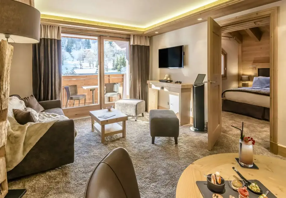 La Kaila, Meribel (hotel) - Typical suite famille room style