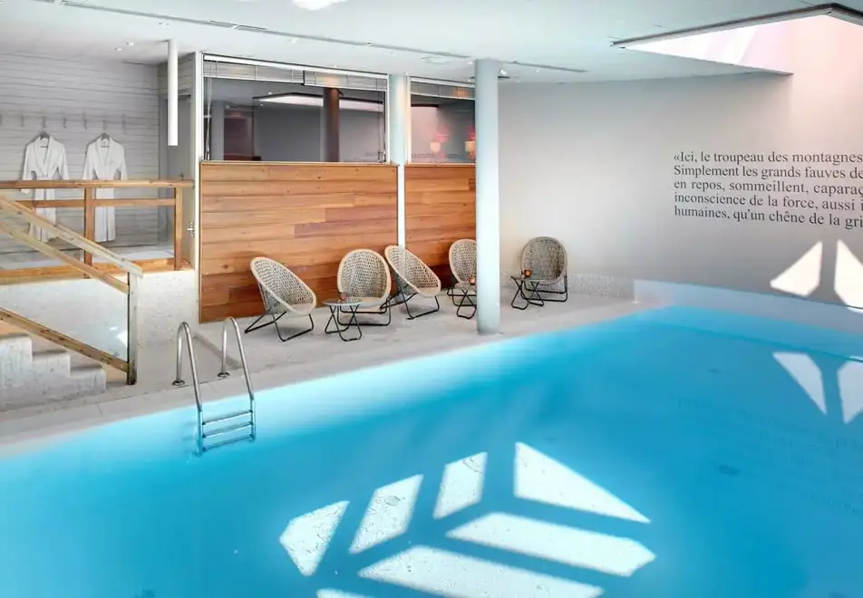 Chamois d'Or, Alpe d'Huez (hotel) - Indoor heated pool