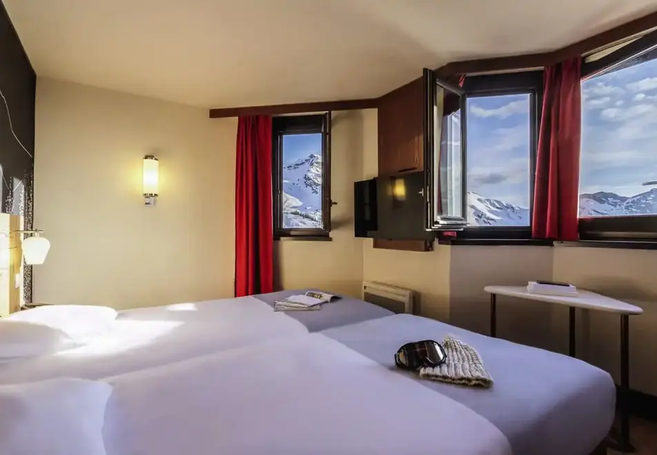 Les Cimes du Soleil, Avoriaz (hotel) - Typical room style