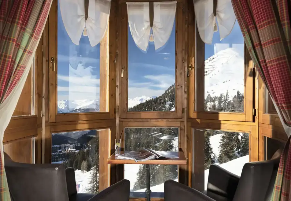 Les Balcons de Belle Plagne, Belle Plagne (hotel) - Typical tourelle room style