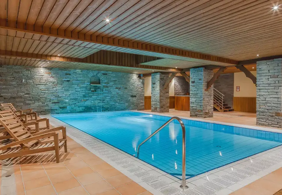 Les Balcons de Belle Plagne, Belle Plagne (self catered apartments) - Indoor heated pool
