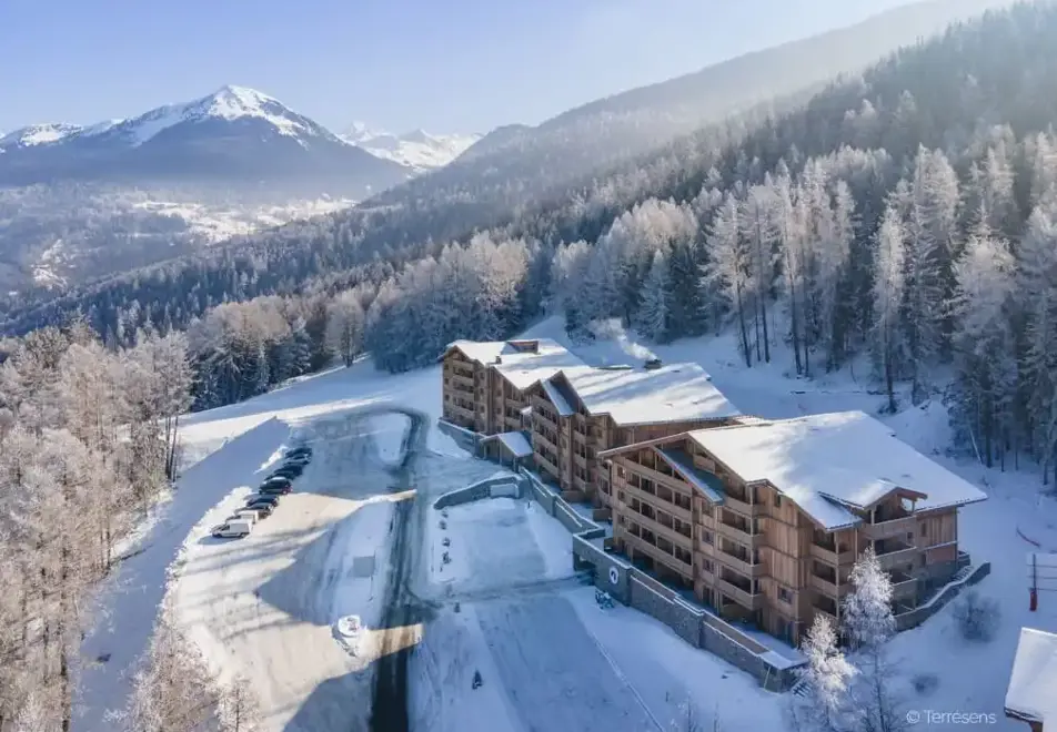 Snoroc, Plagne Montalbert (self catered apartments) - Mountain views
