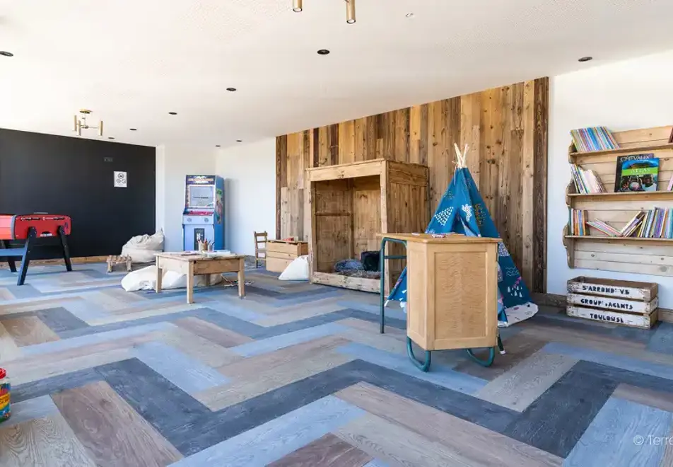 Les Roches Blanches, Combloux (self catered apartments) - Reception lounge