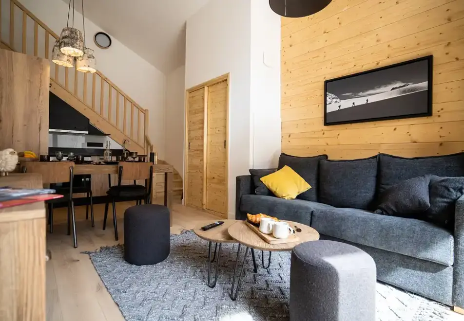 Les Roches Blanches, Combloux (self catered apartments) - Typical 1 bed 4 apartment style