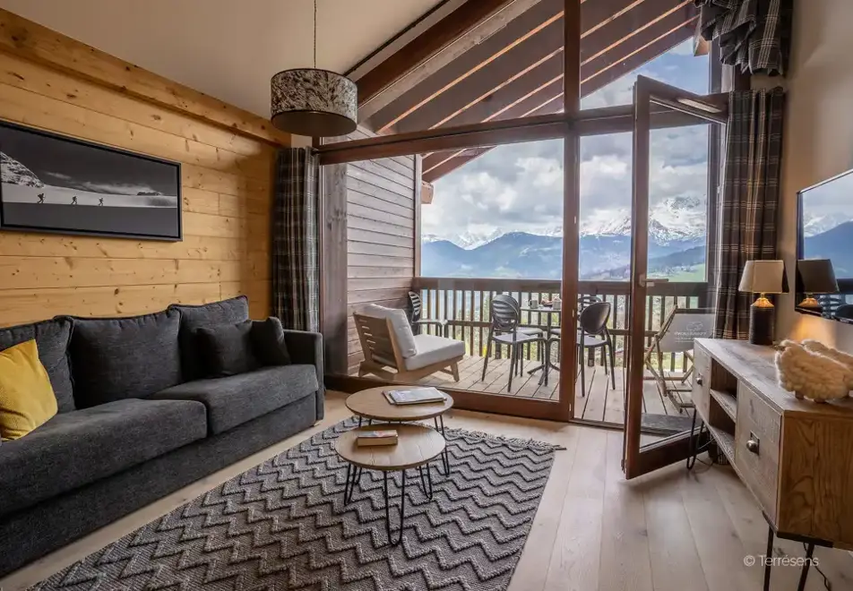 Les Roches Blanches, Combloux (self catered apartments) - Typical 1 bed alcove premium apartment style