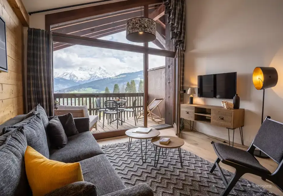 Les Roches Blanches, Combloux (self catered apartments) - Typical 1 bed alcove premium apartment style