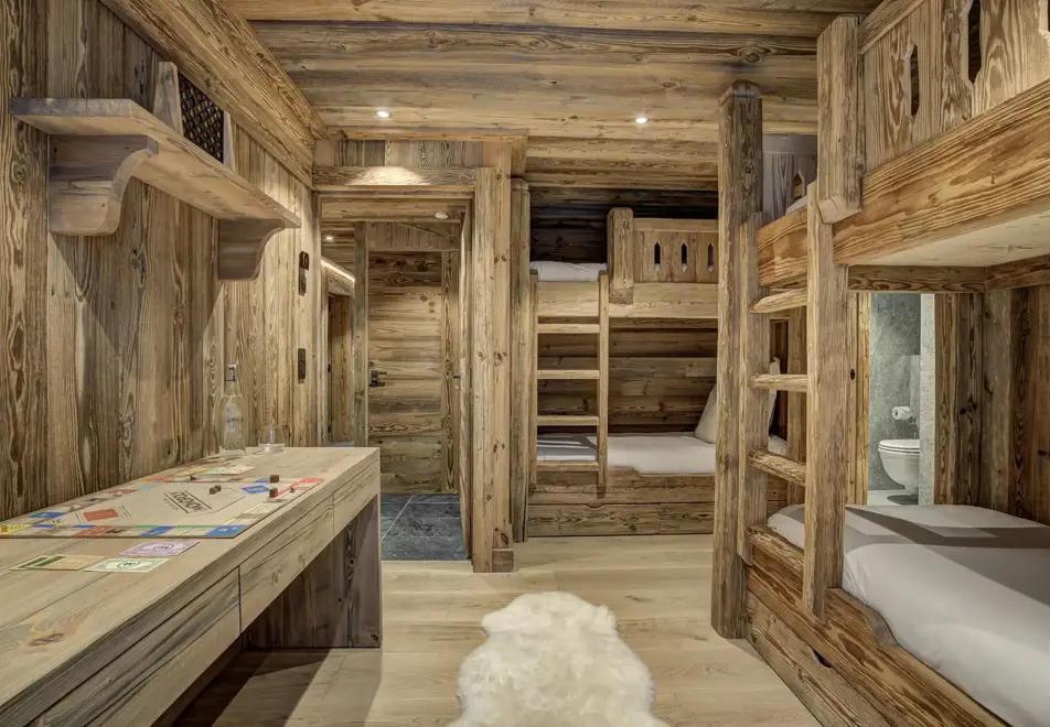 Chalet Alaska, Chamonix (self catered chalet) - Dormitory for 4 persons (©Adam Johnston)