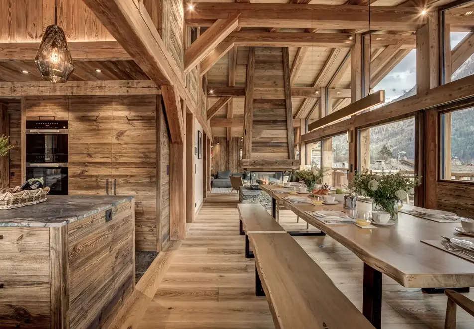 Chalet Alaska, Chamonix (self catered chalet) - Kitchen/diner (©Adam Johnston)