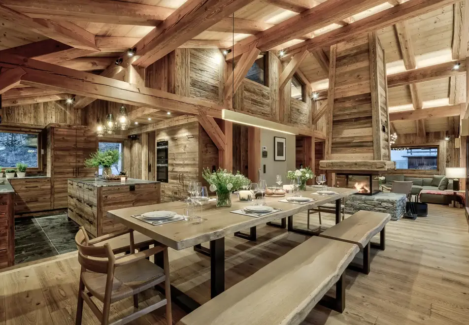 Chalet Alaska, Chamonix (self catered chalet) - Kitchen/diner (©Adam Johnston)