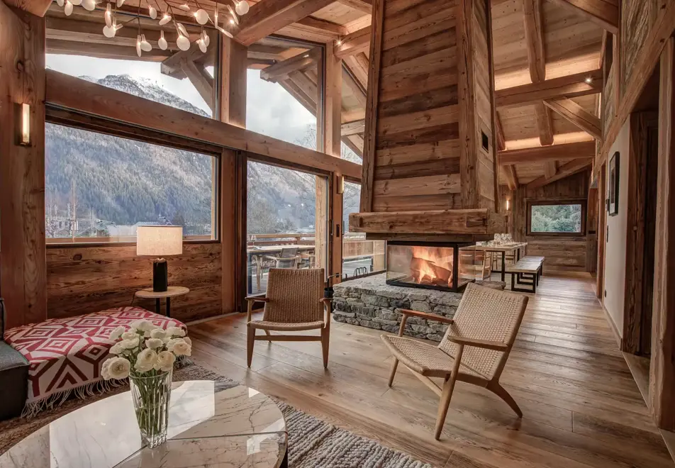 Chalet Alaska, Chamonix (self catered chalet) - Panoramic views from living area (©Adam Johnston)