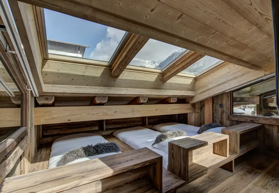 Chalet Alaska, Chamonix (self catered chalet) - Dormitory for 3 persons (©Adam Johnston)