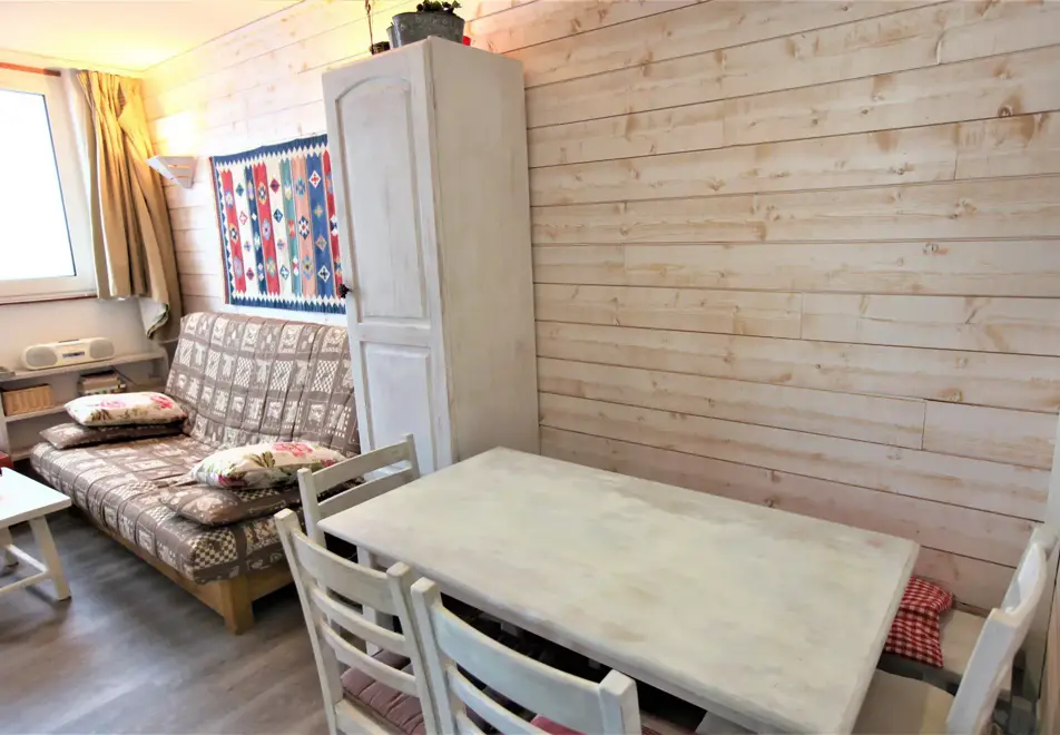 Fontaines Blanches, Avoriaz (self catered apartments) - 1 bedroom 4 comfort typical style