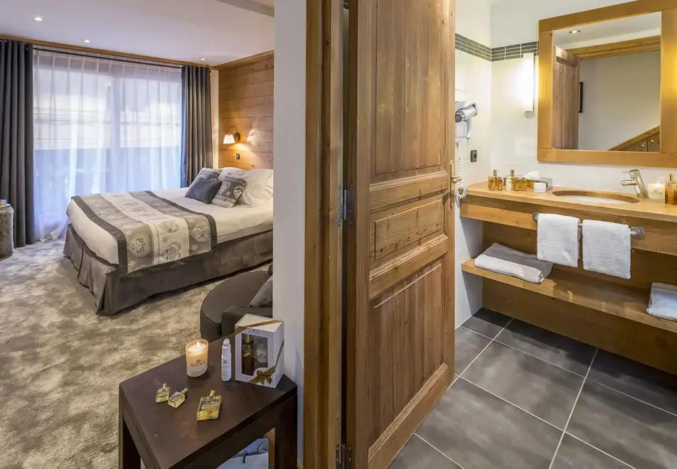 La Chaudanne, Meribel (hotel) - Typical superior room style