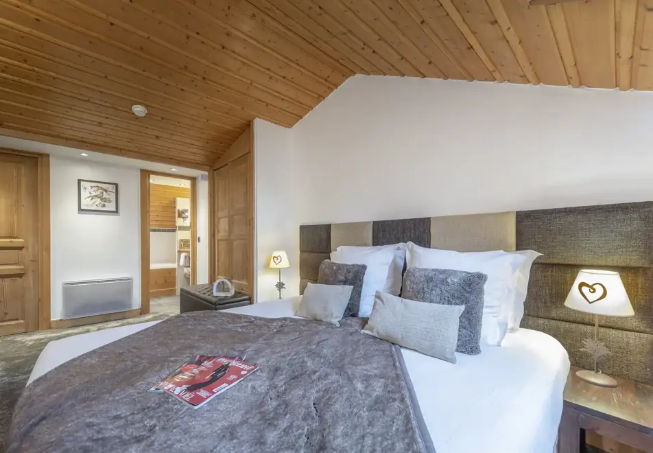 La Chaudanne, Meribel (hotel) - Typical family 5 room style