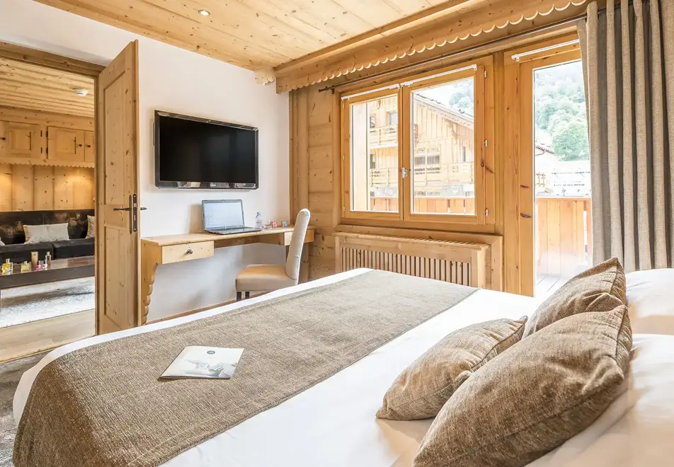 La Chaudanne, Meribel (hotel) - Typical lounge suite room style