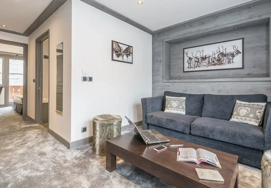 La Chaudanne, Meribel (hotel) - Typical lounge suite room style