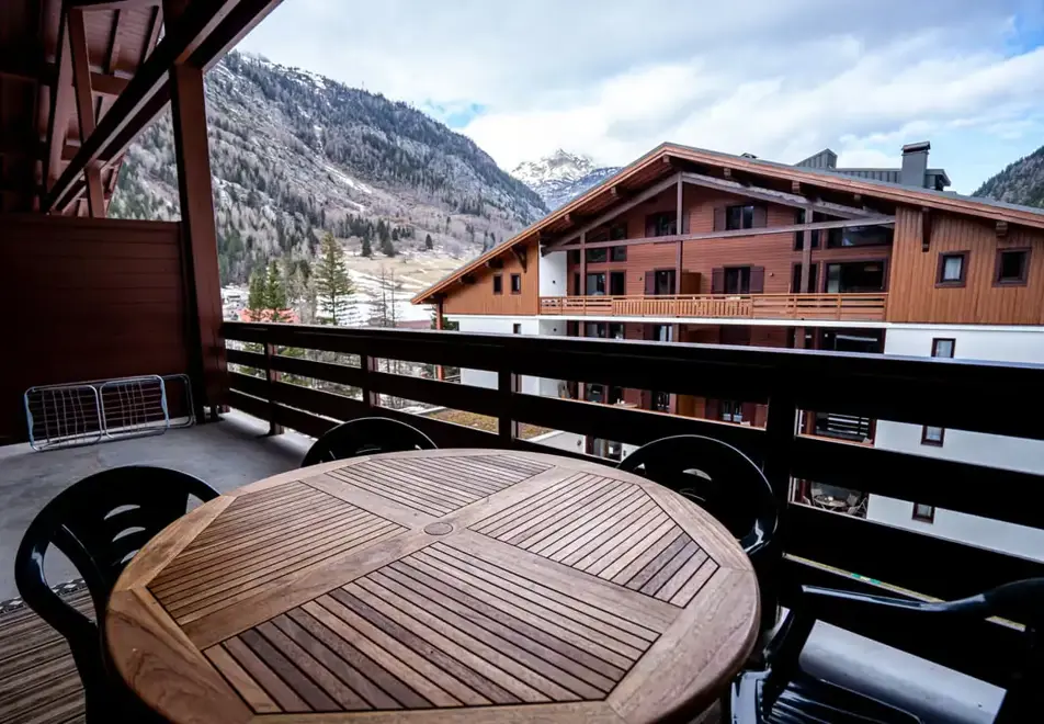 Les Portes du Mont Blanc, Vallorcine (self catered apartments) - Balcony view