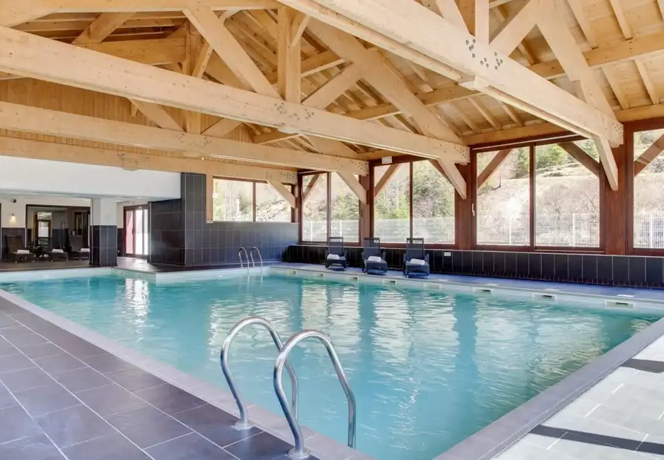 Les Portes du Mont Blanc, Vallorcine (self catered apartments) - Indoor pool