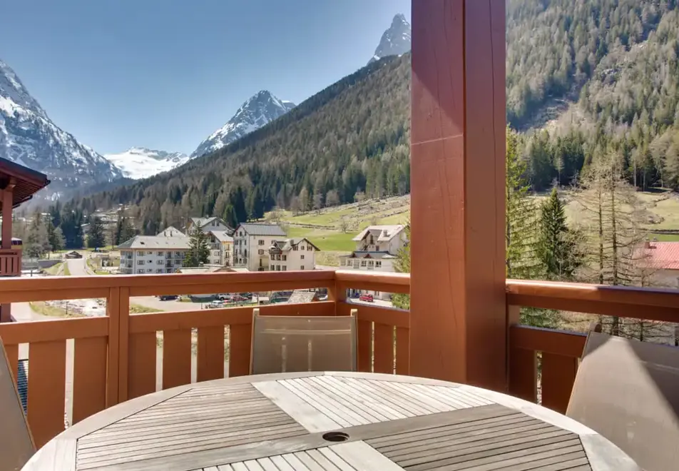 Les Portes du Mont Blanc, Vallorcine (self catered apartments) - Balcony view