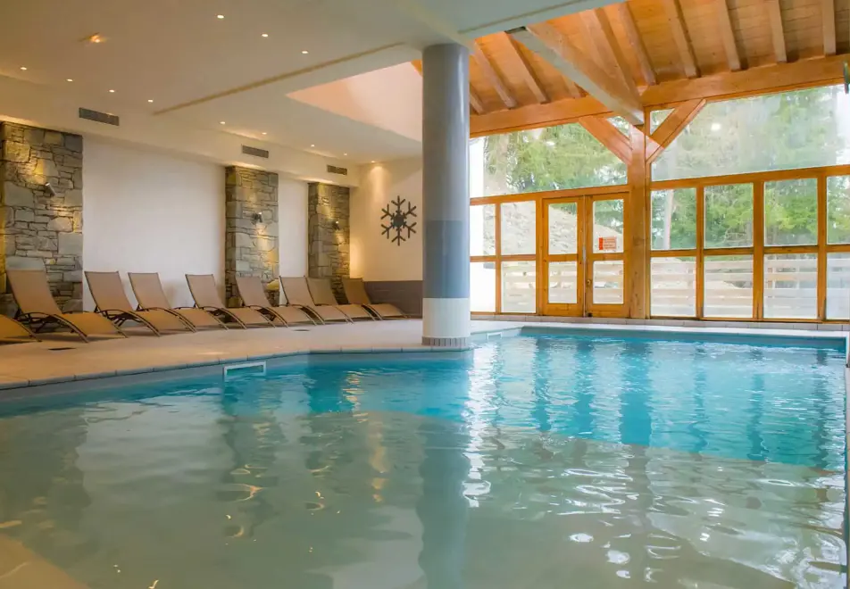Les Chalets de Wengen, Les Coches (self catered apartments) - Indoor pool