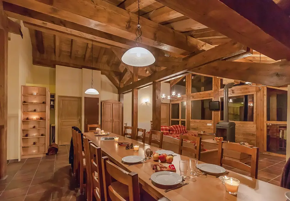 Les Balcons de la Rosiere, La Rosiere (self catered apartments) - Typical 16 person apartment style