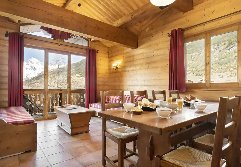 Les Balcons de Village, Val Cenis (self catered apartments) - Typical apartment style