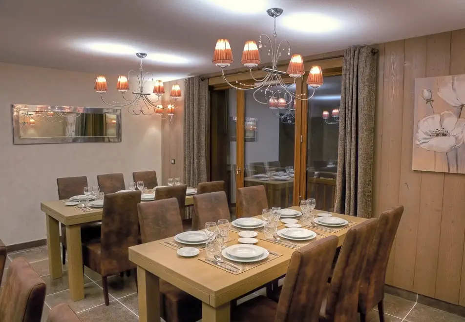 Les Balcons Platinium, Val Thorens (self catered apartment) - Typical apartment style