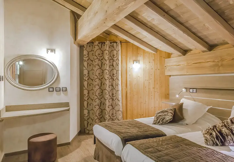 Les Balcons Platinium, Val Thorens (self catered apartment) - Typical apartment style