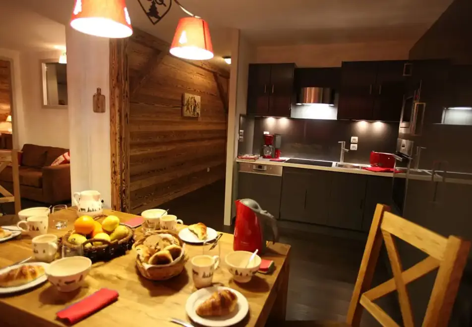 Les Chalets d'Adrien, Valloire (self catered apartments) - Adrien 2