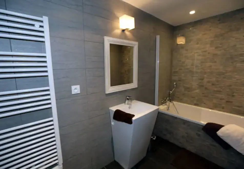 Les Chalets d'Adrien, Valloire (self catered apartments) - Adrien 8