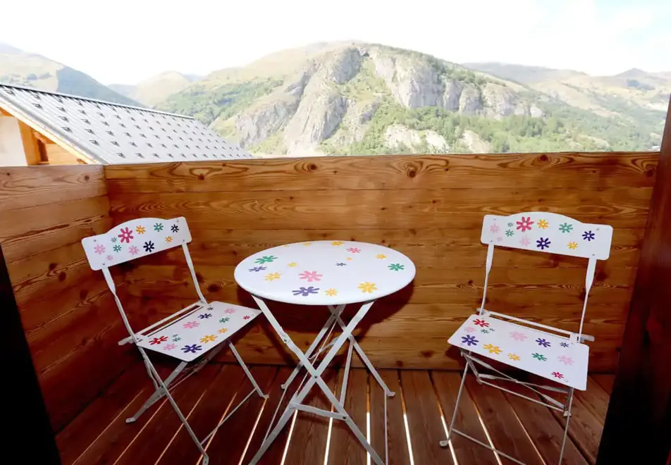 Les Chalets d'Adrien, Valloire (self catered apartments) - Adrien 8