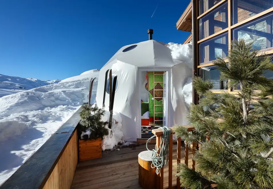 Pashmina, Val Thorens (hotel) - Igloo-Pod with view of Caron
