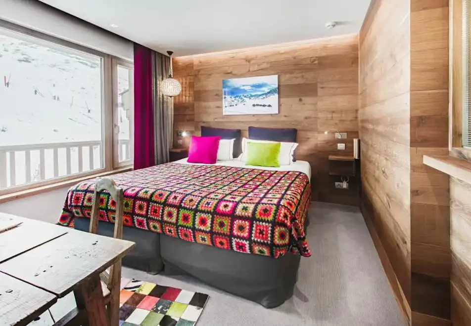 Pashmina, Val Thorens (hotel) - Typical Excellence room style