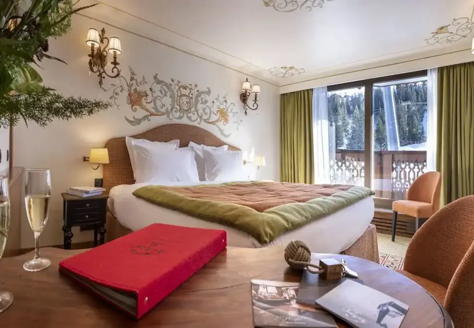 Hotel de la Loze, Courchevel 1850 (hotel) - Typical Superior room style