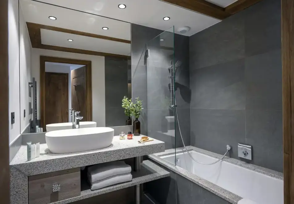 Laska, Les Contamines (self catered apartments) - Typical 1 bed apartment style