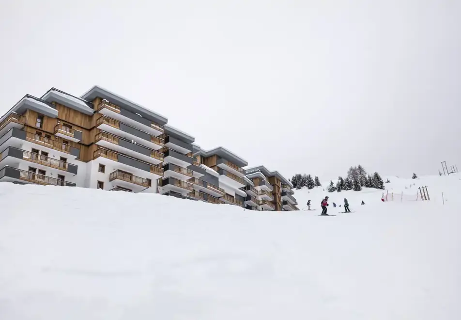 Manaka, Plagne Centre (self catered apartments) - Excellent ski access